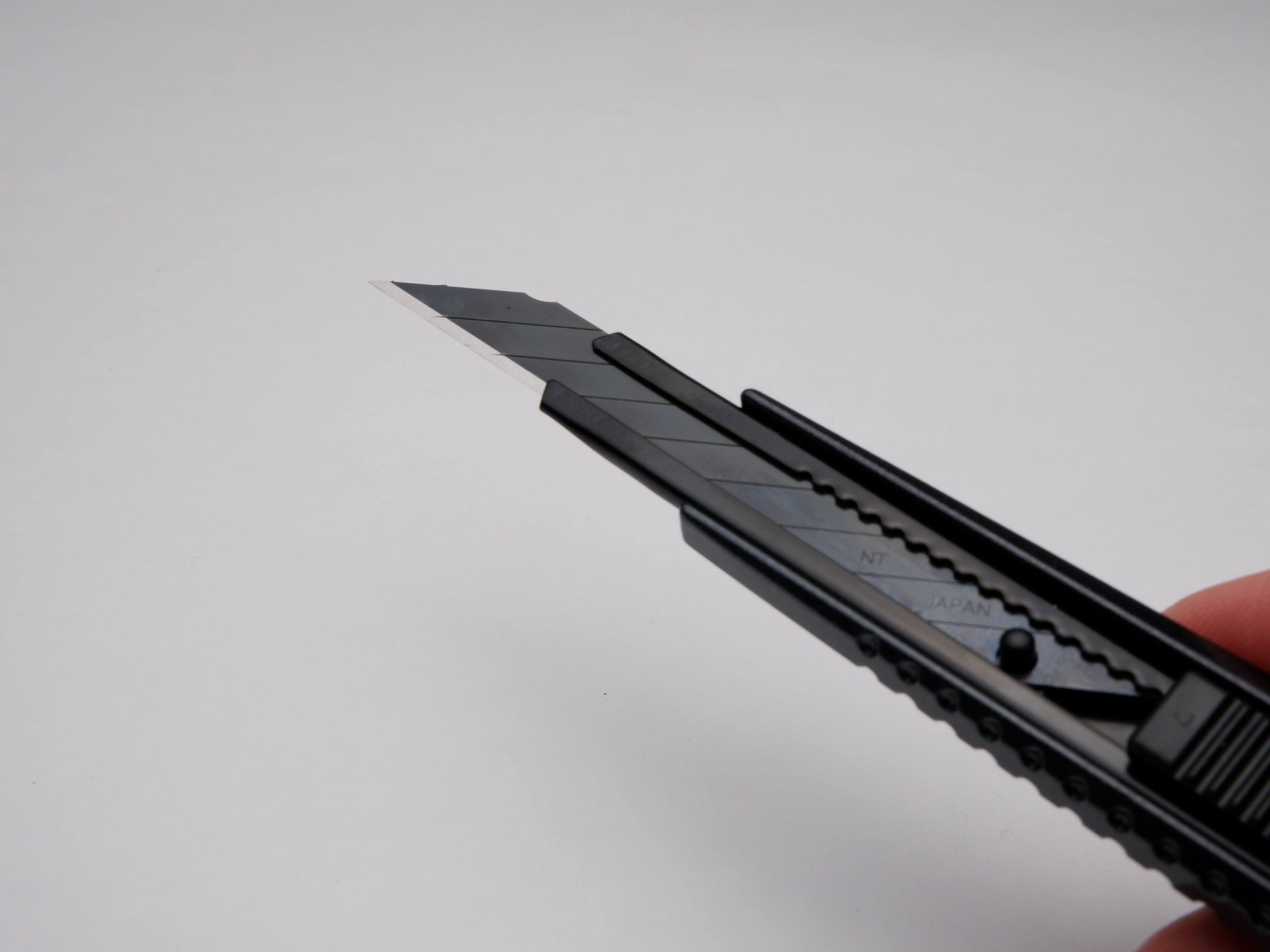 NT Cutter PMGA-EVO1 Auto-Lock 9mm Utility Knife All Metal Handle PMGA-EVO2  30 Degree A-Type Black Blade Art Knife Craft Tools